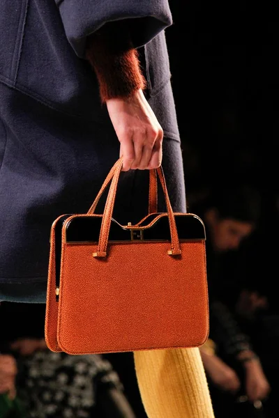 Look 44